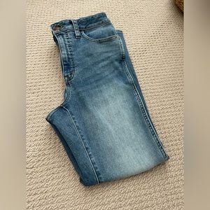 Madewell size 29 curvy skinny jeans.  NWOT